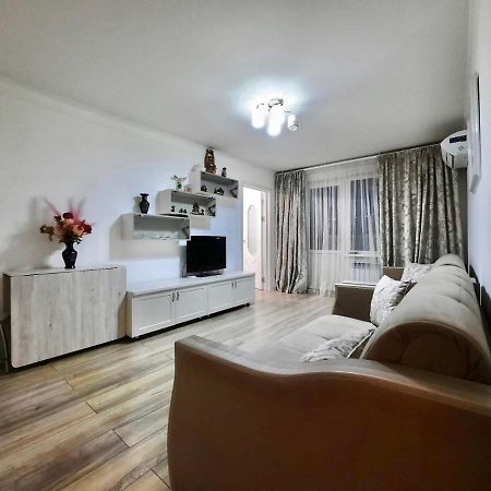 Квартира На Тулебаева Almatî Exterior foto