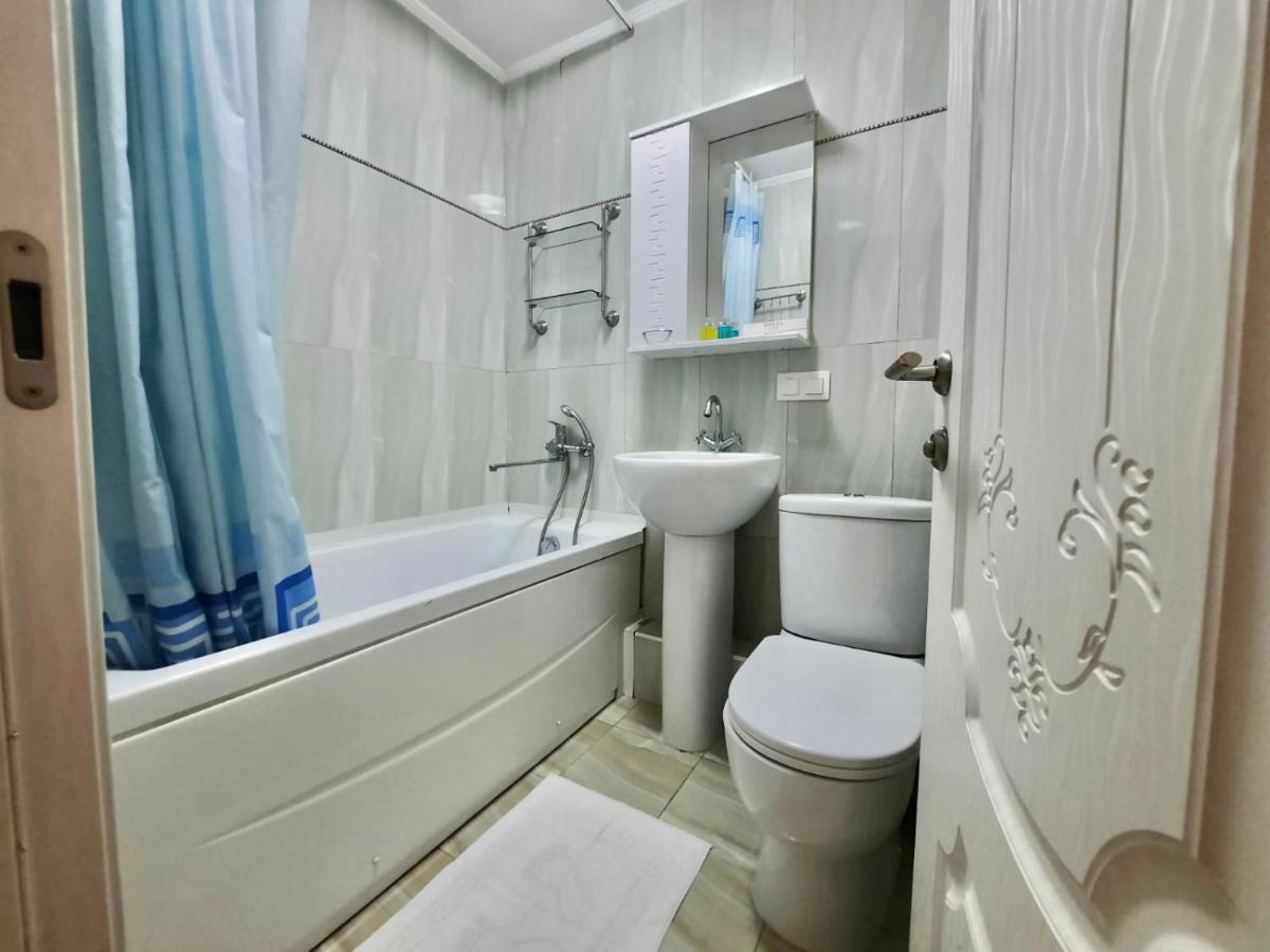 Квартира На Тулебаева Almatî Exterior foto